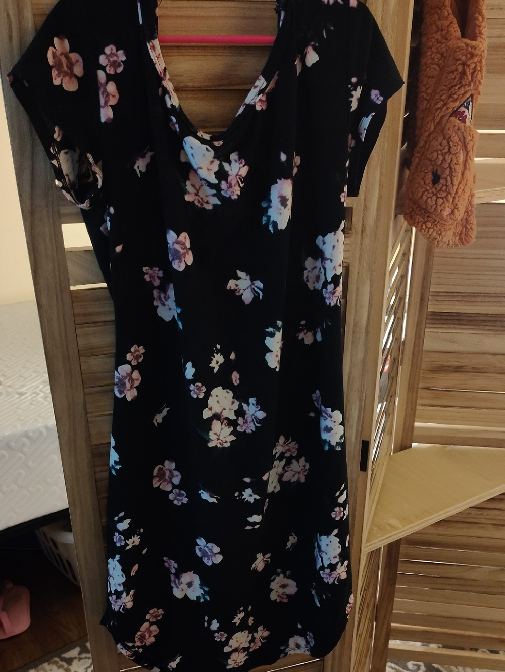 Black Floral Short-Sleeve Shift Dress - Black Floral
